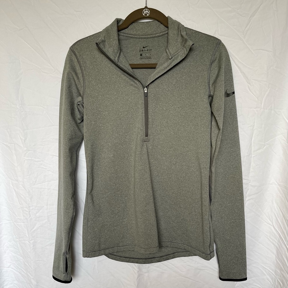 Nike 1/2 Zip Long Sleeve Top